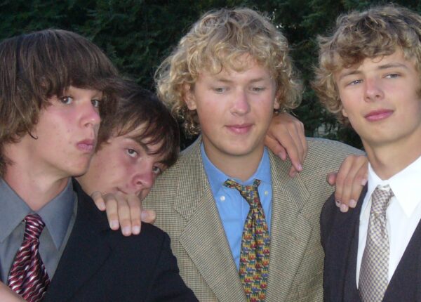 Kanada eesti noortele pühendatud näituse 